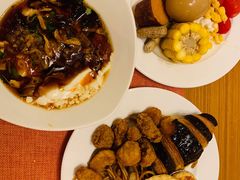 -亚龙湾希尔顿自助餐厅·海鲜·烧烤·沙滩BBQ·现场乐队