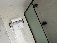 -网鱼电竞酒店(深圳福田石厦地铁站店)