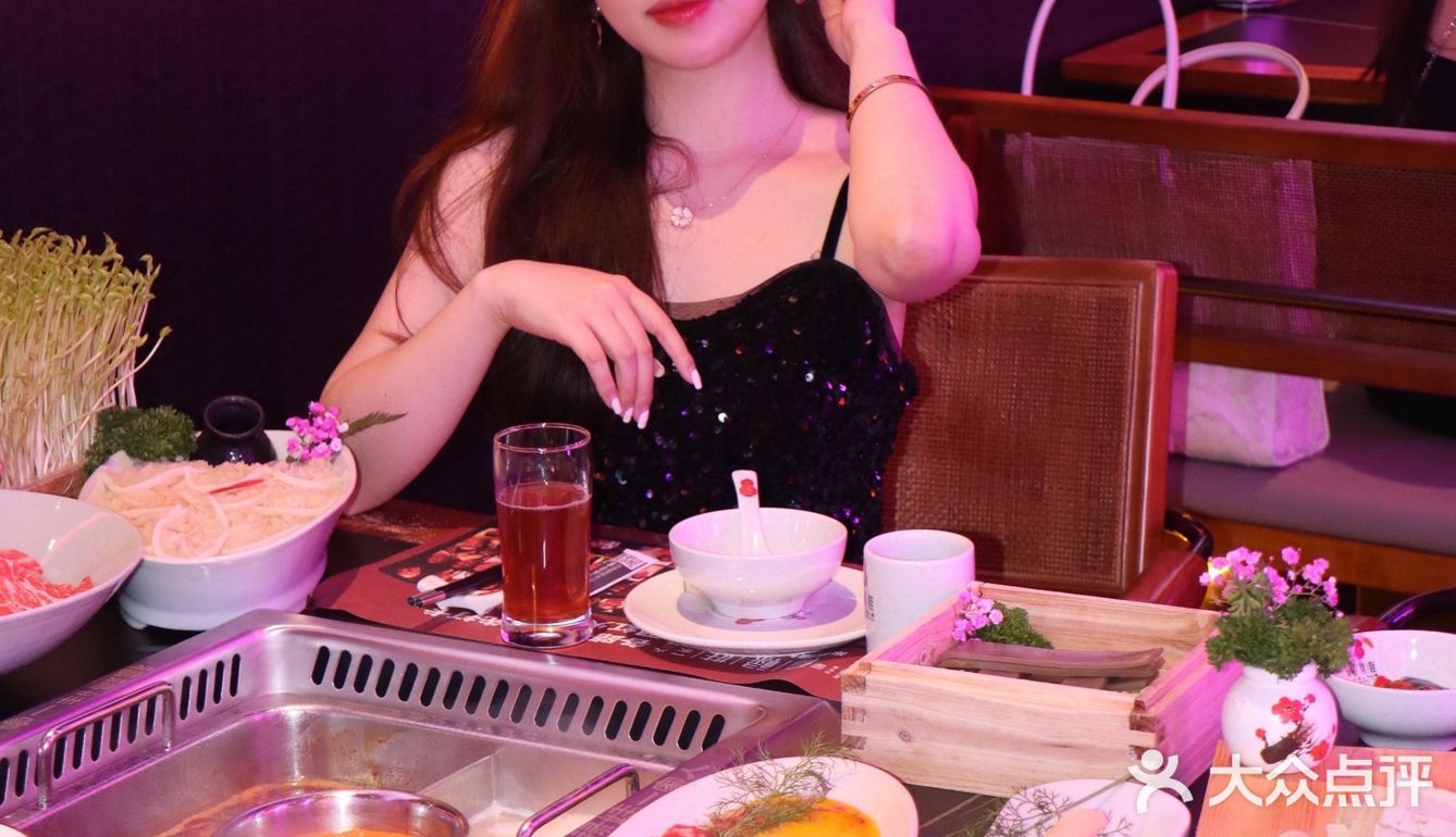 深圳美食✨适合都市时髦人的夜店风火锅
