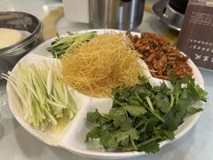 -关东风老北方菜馆(桂芳园店)