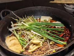 -四小区火锅·巷子里的重庆火锅(花照壁店)
