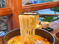 -银米·云南传统过桥米线(双廊黑金冠店)