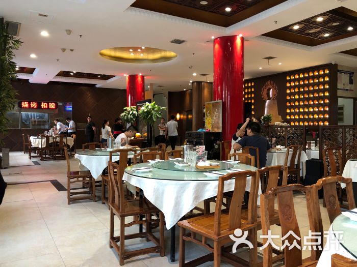 郑州人气最旺的餐厅图片