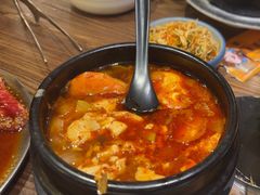 -明洞阿姨·韩式酱蟹烤肉·创意料理(三元桥店)