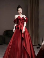 -衣贝姿婚纱礼服馆