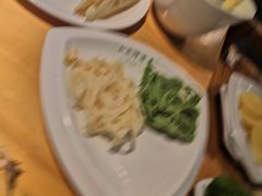 -小小河边鱼(天润城店)