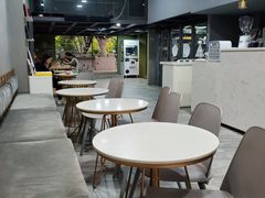 -ADO KAFE(大学城店)