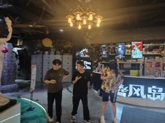 -暴风岛沉浸式体验馆(百联世纪店)
