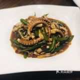 环境不错，上菜很快，服务员服务态度特别好，这一次公司