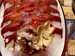 -虾弄弄海派小龙虾·牛羊蝎子火锅