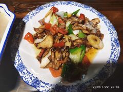 -阿鹏故事云南野生菌火锅(人民路店)