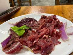 -五指山生态小黄牛(皮皮虾海鲜广场店)