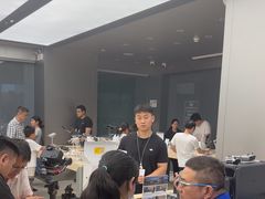 -DJI大疆(深圳华强北曼哈授权体验店)