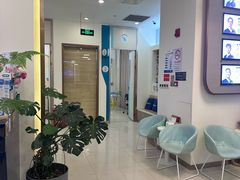 -维乐口腔(美维云门诊陆家嘴店)