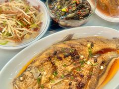 -丹水桥地锅鱼·翘嘴鲌·地方特色全鱼宴(丹江口大坝店)