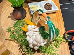 -山川小町·极番烧肉(新地假日广场店)