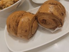 -李与白包子铺(桐梓林店)