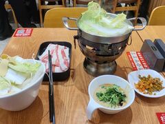 -南城香·饭香串香馄饨香(青年路店)