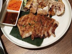 碳烧猪颈肉拼辣鸡-星叶·东南亚料理(宁波万象汇店)