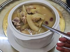 -始于2011柳周农家菜沙田柚美食店(东大街店)