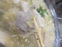 -金卯白肉罩火烧