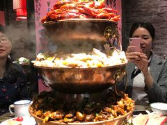 -沪小二炭火蛙锅(淮海中路美食不夜城店)