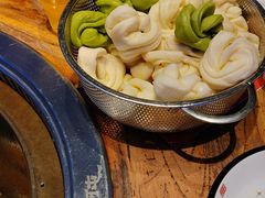 -山河屯铁锅炖(绥望路店)