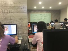 -金夫人化妆摄影职业培训学校