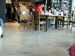 -星巴克臻选(宁波世纪东方广场店)
