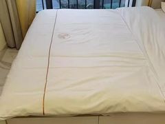 -如悦公寓(广州西塱地铁站店)