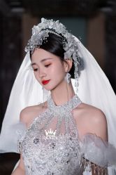 点击看大图 -艾拉·女王婚纱礼服馆
