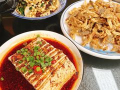 椒盐蘑菇-都江堰石锅鱼
