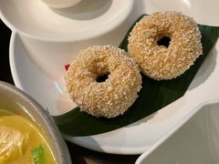 炸虾饼配泰国梅子酱-帕蓝·暹罗料理(大学路店)