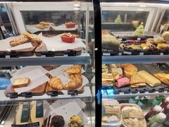 -星巴克臻选(深圳龙华红山天虹店)