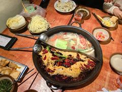 -周小明火锅(黑金冠社区店)