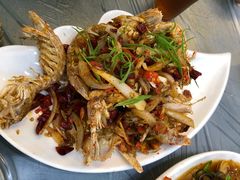 -覃记海鲜美食餐厅