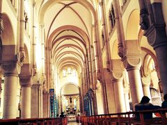 天主教堂里面也会给人一种舒适感-上海佘山国家森林公园西佘山园