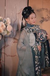 -汉仪华裳汉服馆(打浦桥店)