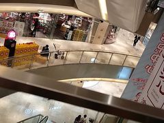 -宝龙城(杭州滨江店)