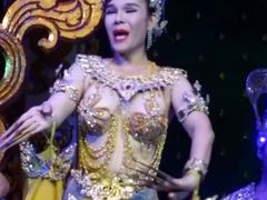 -金东尼人妖秀