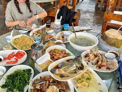 -四川小胡子海鲜(丁村万人海鲜广场店)