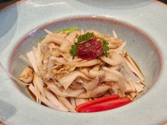-五谷丰登农家院·地道胶东菜·海鲜烧烤(威海店)