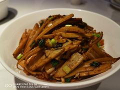 梅干菜炒莲藕-兰湘子·湘菜小炒(长安万科广场店)
