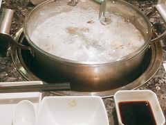 -一席地·本地鸡窝·杭帮鸡火锅(萧山银隆百货店)