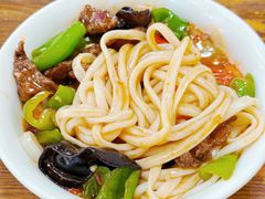 -歹歹的加个面过油肉拌面