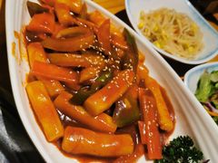 韩式炒年糕-唯成•韩国炭火烤肉 유성고기