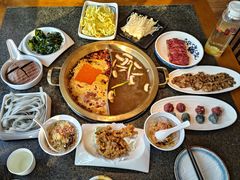 -小天鹅火锅·一线江景洪鼎旗舰店(洪崖洞店)