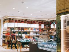 -VENCHI 闻绮(北京国贸商城店)