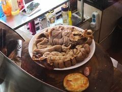 -闫家驴肉老店(华电一校店)