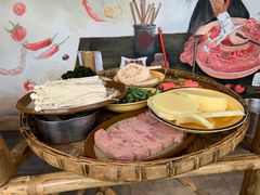 -王婆乔鲜鱼自助火锅(蜀汉路店)